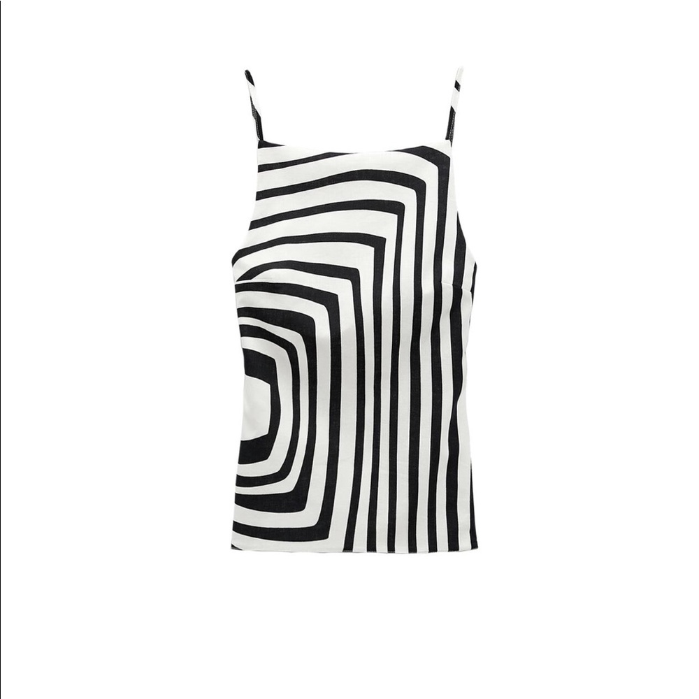 Black and white print top